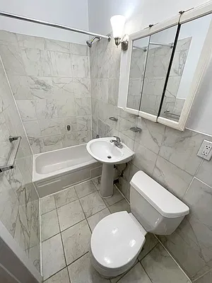 Rented by City Connections Realty | media 20