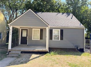 6709 Walrond Ave, Kansas City, MO 64132
