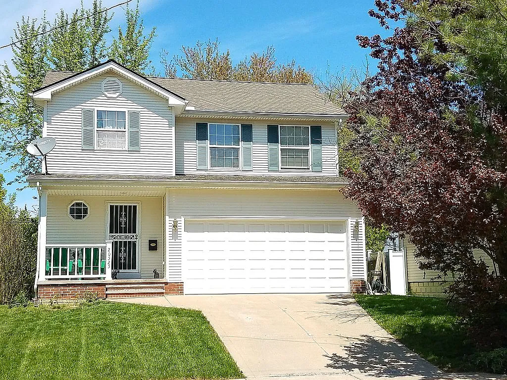 20525 Ball Ave photo 1