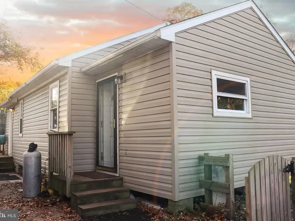 83 Long Beach Rd, Charlestown, MD 21914