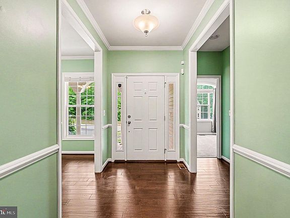 2nd image of 1095 Timber Mill Ln