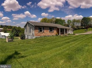 244 Grove Rd, Stewartstown, PA 17363