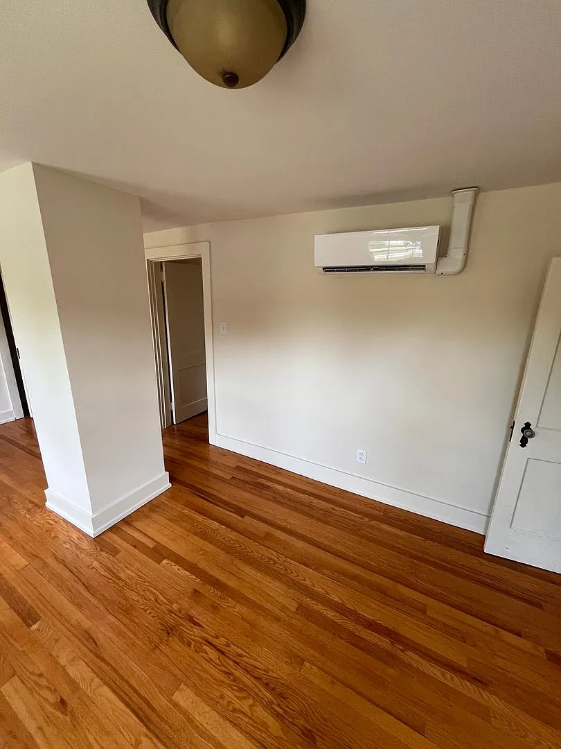4 Bedroom || 1.5 Bathroom Home in Altavista — Photo 3