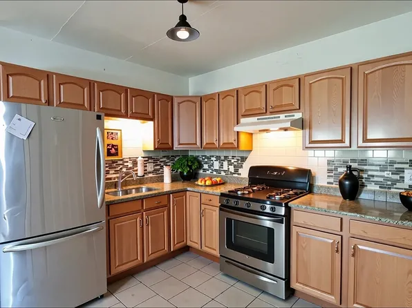 48-50 Manchester St Unit 1, Lawrence, MA 01841