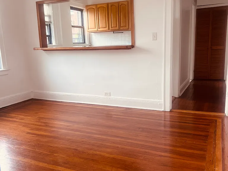 411 Warburton Ave #4 — Photo 4