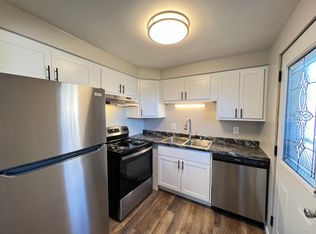 2210 Catalpa Rd APT A, Madison, WI 53713