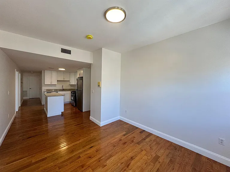 356 Somerville Ave — Photo 7