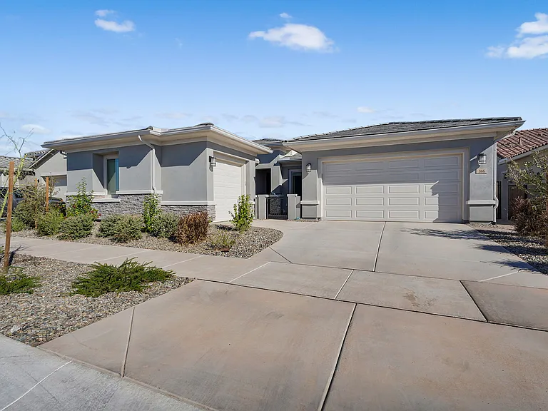 866 W Flatiron Trl — Photo 10