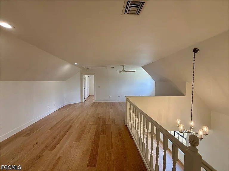 18422 Huckleberry Rd — Photo 15
