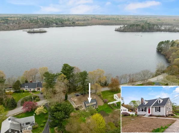 163 Lakeside Dr, Bridgewater, MA 02324