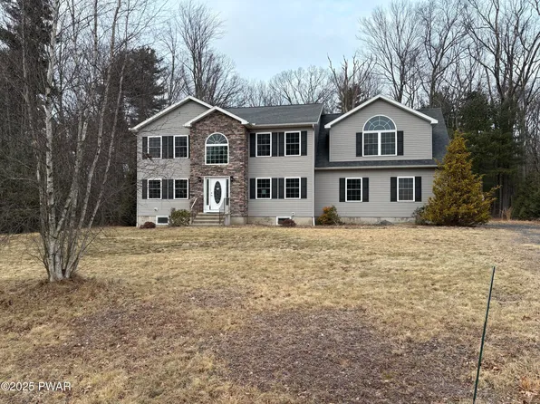 1522 Eagles View Ct, Stroudsburg, PA 18360