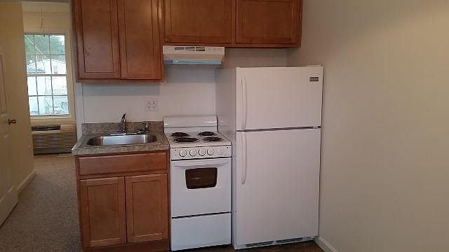 2nd image of 28420 Delaware Ave Unit 1