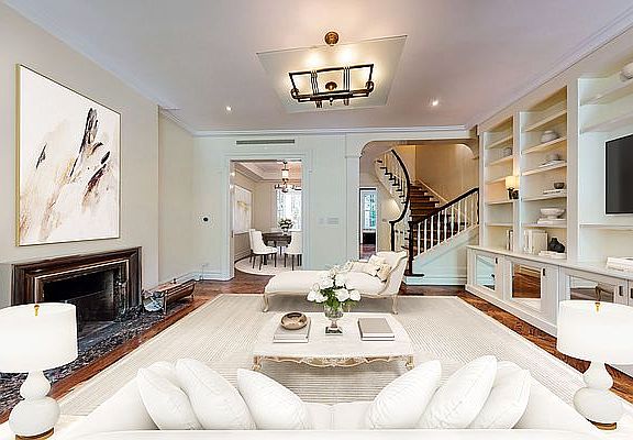 3rd image of 548 Hudson St #1