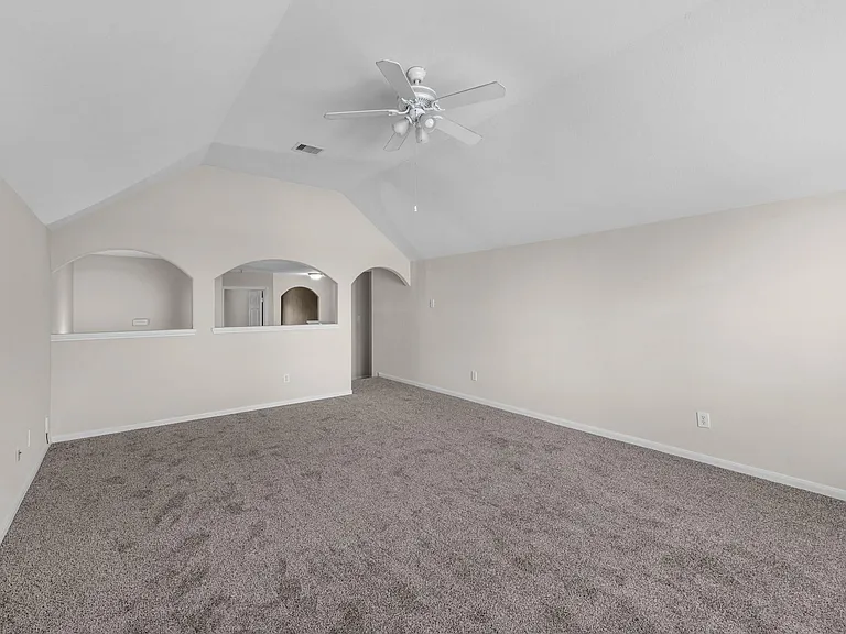 2519 Fair Oak St — Photo 23