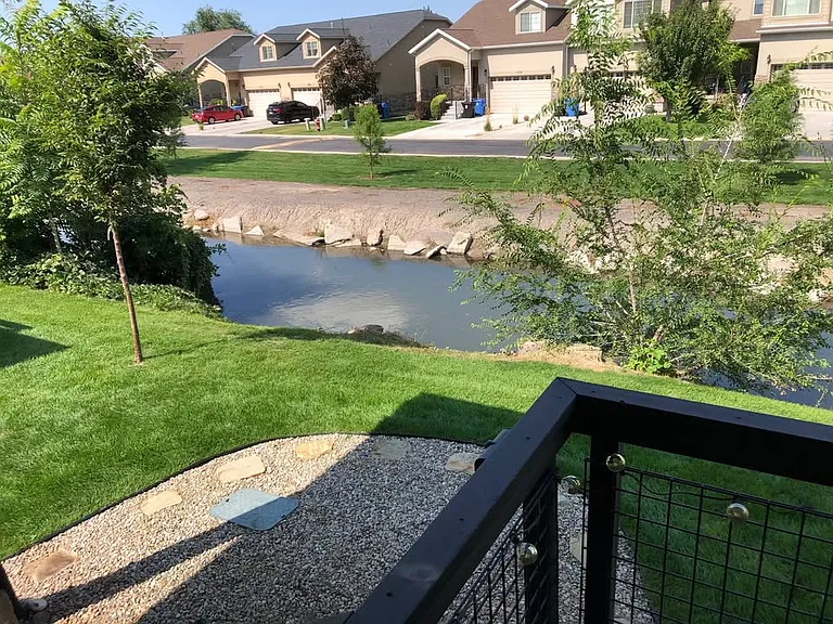 2224 W Mackay Ln — Photo 8