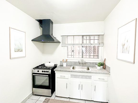 5th image of 4305 S Centinela Ave APT 2