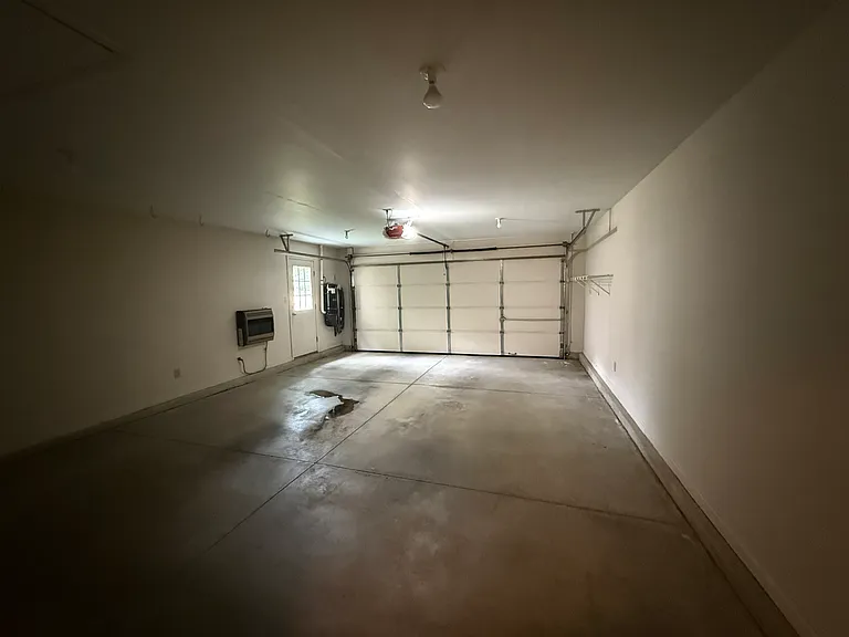 1112 Vinson Ct — Photo 30