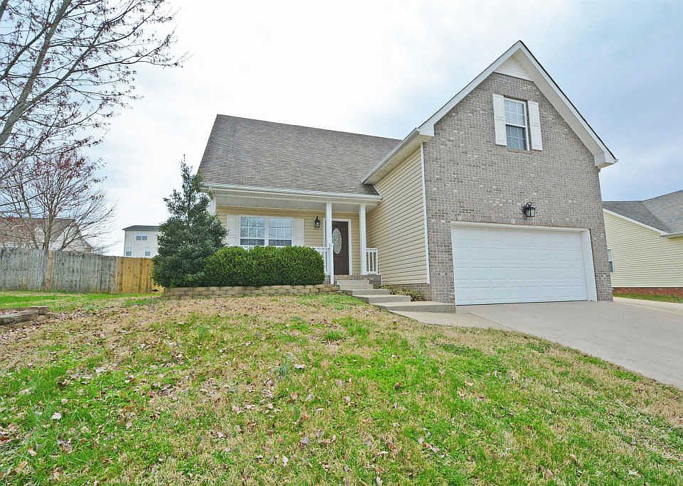 1st image of 70 West Dr