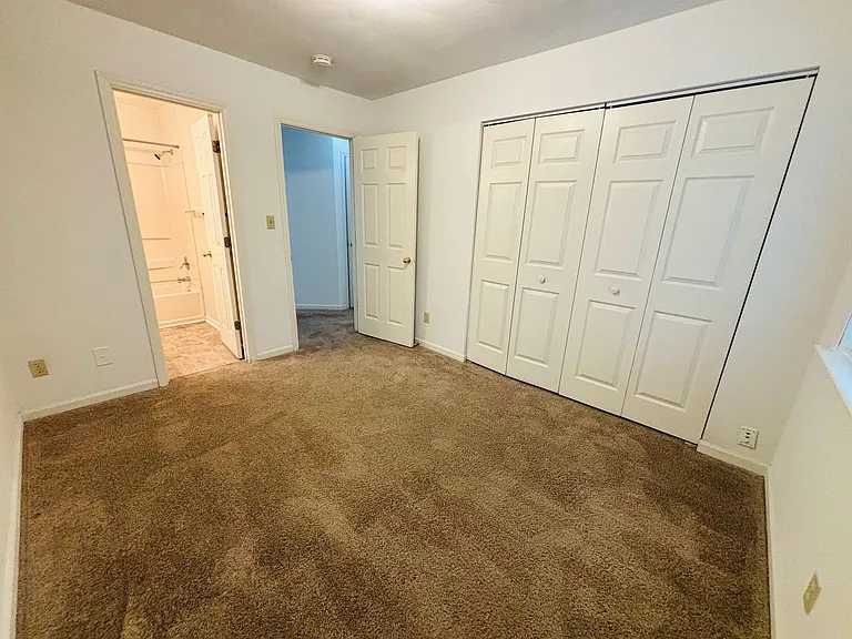 401 E Berryfield Ln — Photo 12