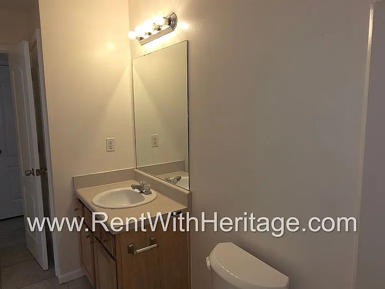 7712 Autry Cir #303 — Photo 20