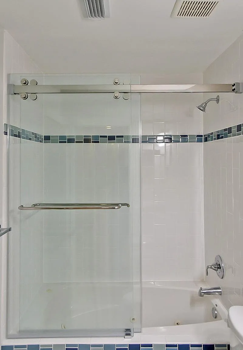 3 bed, 1736 sqft, $2,400 — Photo 3