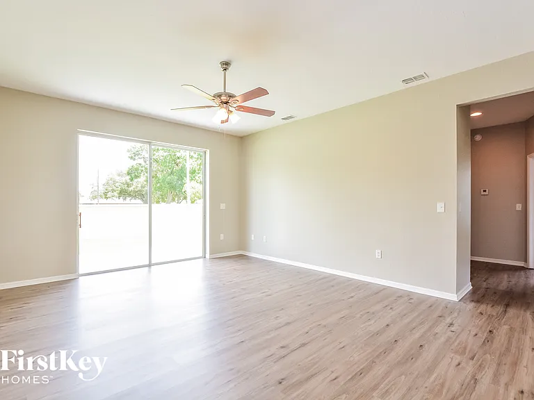 1397 Normandy Heights Cir — Photo 3