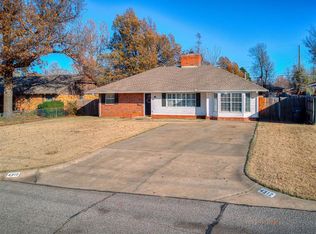4312 N Grove Ave, Warr Acres, OK 73122