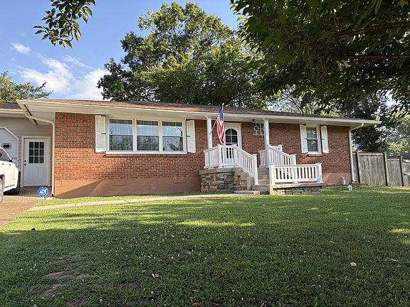 2nd image of 204 Park Ln