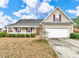 304 Pageant Ct, Hope Mills, NC 28348