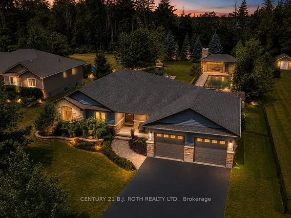 36 Merrington Ave, Oro Medonte, ON L3V 0R5