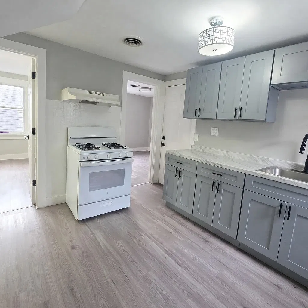 2 bed, 823 sqft, $1,650 — Photo 4