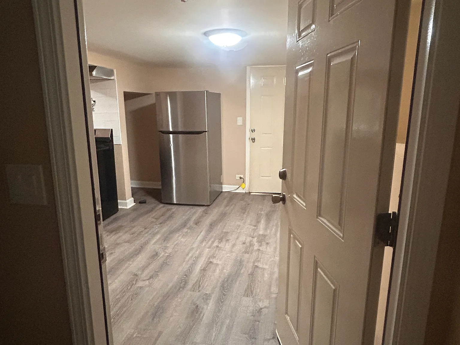 1 bed, 1.5 bath, $1,250 — Photo 4