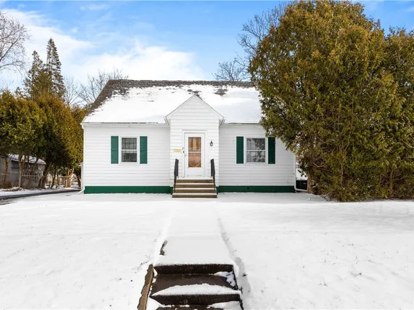 21 Prospect St, New York Mills, NY 13417