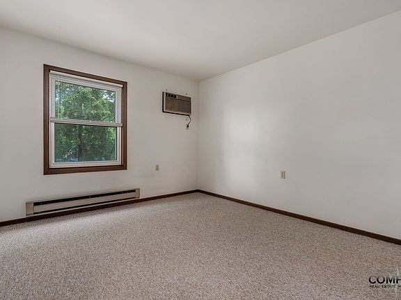 5th image of 610 Gray St #106