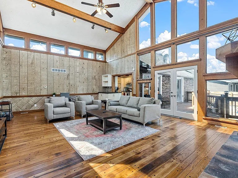 5342 Chatfield Dr — Photo 29
