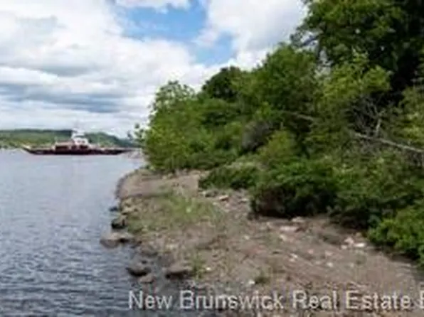 663 Gondola Point Rd, Quispamsis, NB E2E 1L7