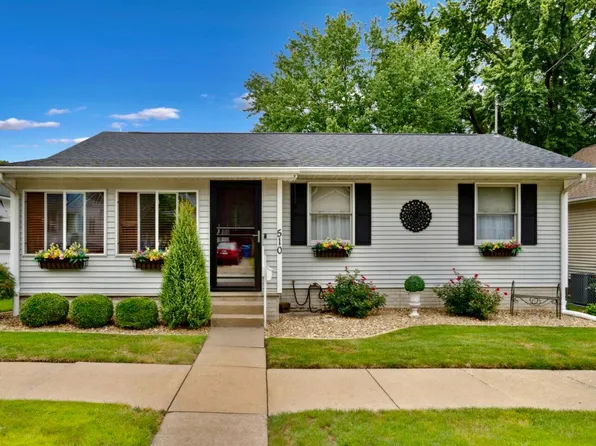 510 E 11th St, Muscatine, IA 52761