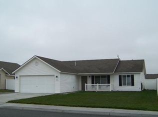 7819 Rush Creek Dr, Pasco, WA 99301