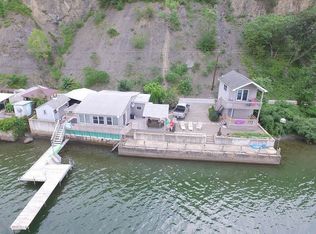 1149 Honoco Rd, Aurora, NY 13026