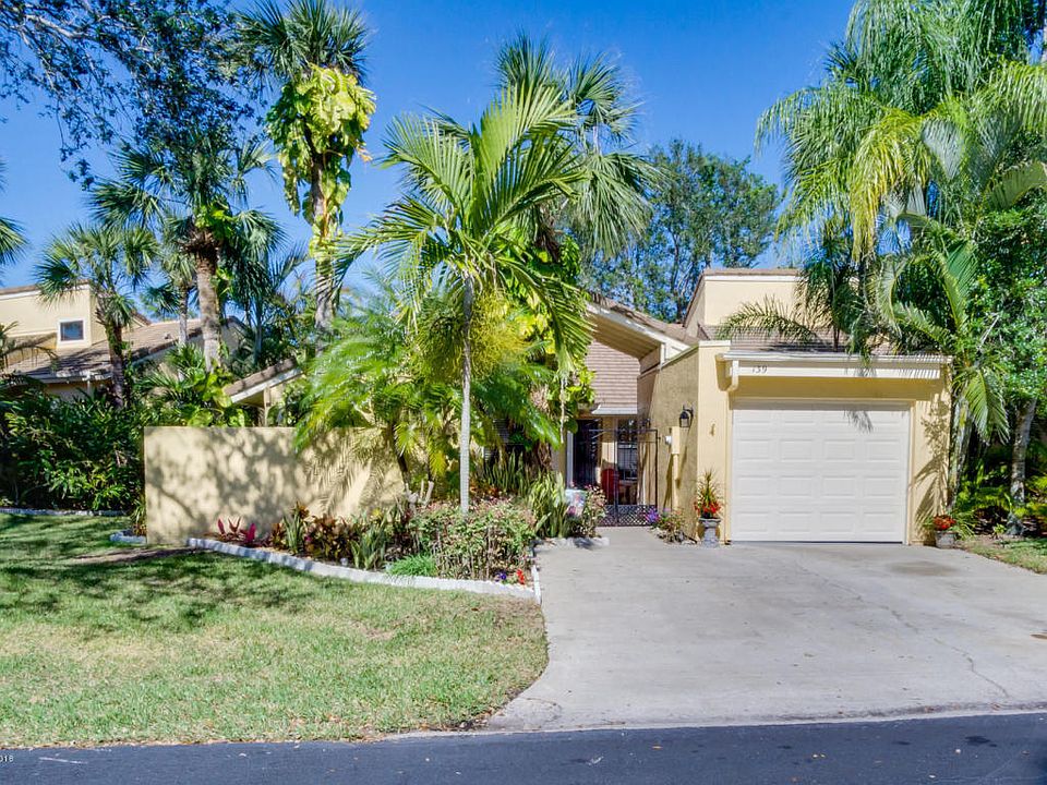 1st image of 139 Country Club Dr