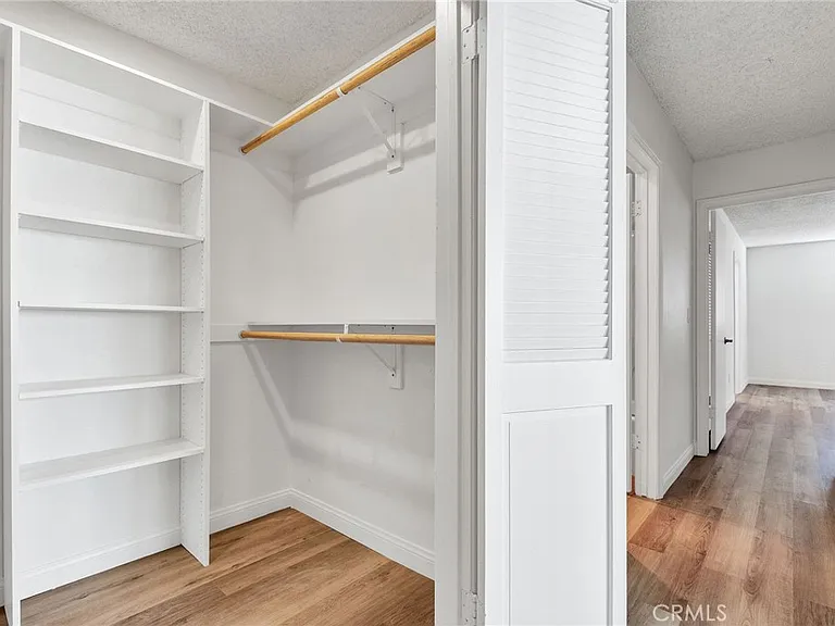 3935 Bluff Pl — Photo 17