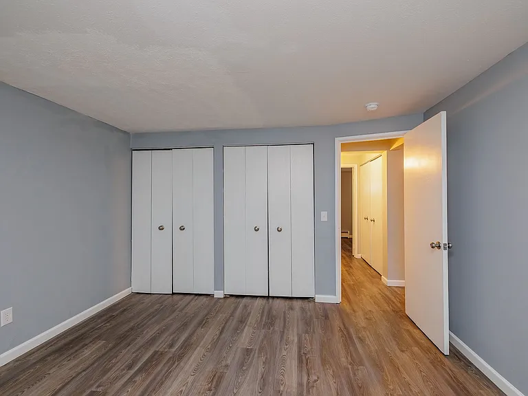 163 E Bridge St #203 — Photo 17