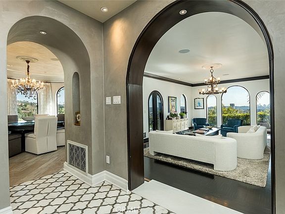 5th image of 330 Kempton Rd