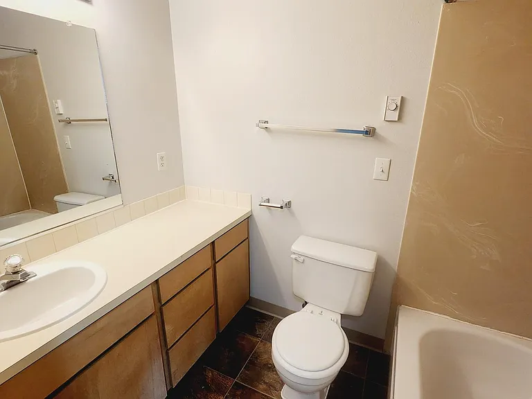 Indian Canyon Apartments — Photo 34