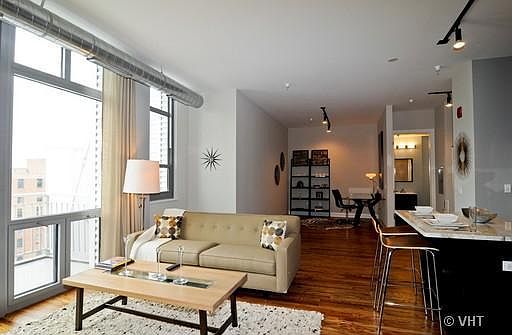 3rd image of 770 W Gladys St #508