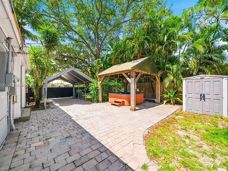 2301 Tequesta Ln — Photo 31