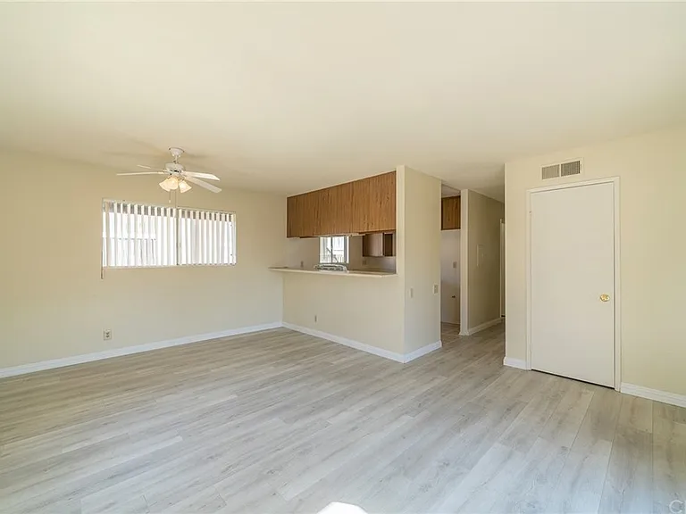 615 Utica Ave #4 — Photo 30