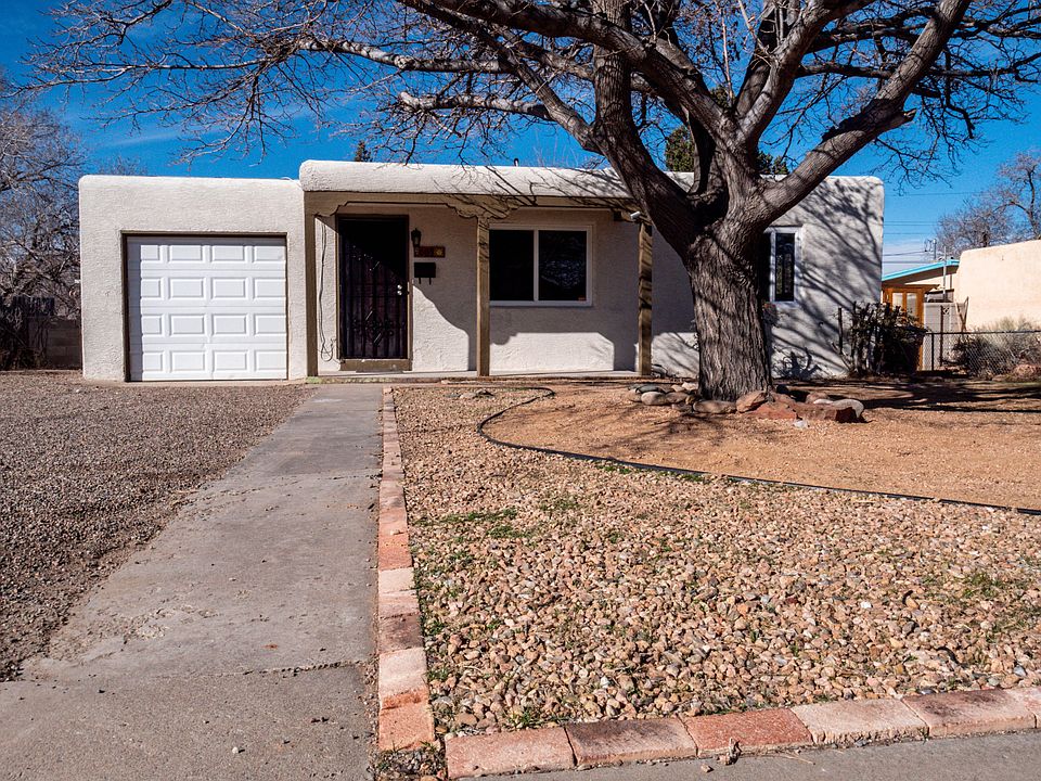 1st image of 605 Cagua Dr SE