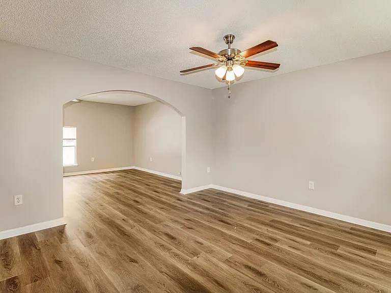 6510 Hillview Rd — Photo 5