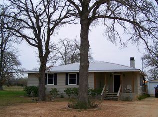 763 Del Goehring Rd, Yorktown, TX 78164